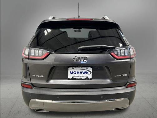 Granite Crystal Metallic Clearcoat 2021 Jeep Cherokee Limited