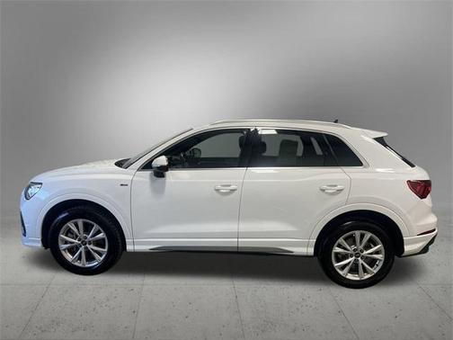 2024 Audi Q3 Premium 45 TFSI S line quattro Tiptronic