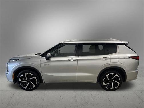 2024 Mitsubishi Outlander PHEV SEL