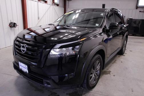 2022 Nissan Pathfinder SV 4WD