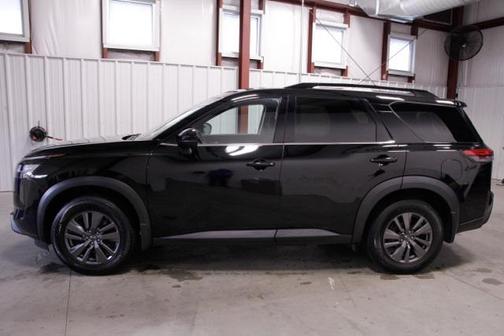 2022 Nissan Pathfinder SV 4WD