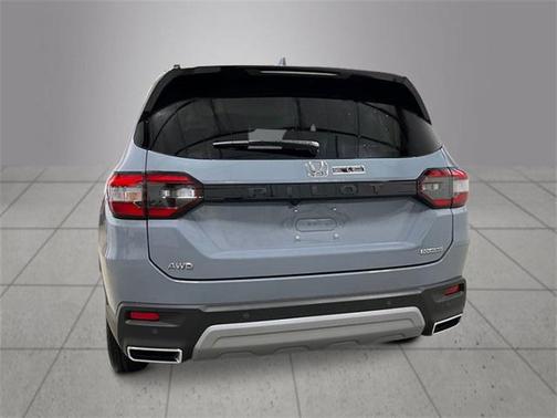 2025 Honda Pilot Touring 8-Passenger