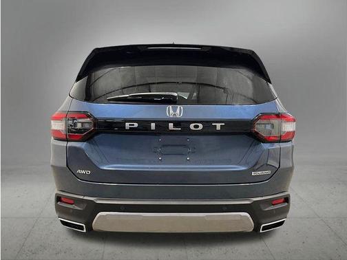 2026 Honda Pilot Touring 8-Passenger