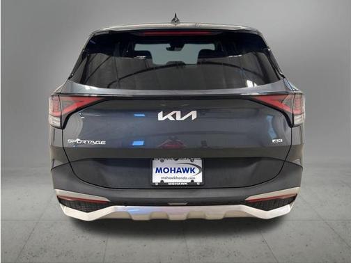 Gravity Gray 2023 Kia Sportage LX