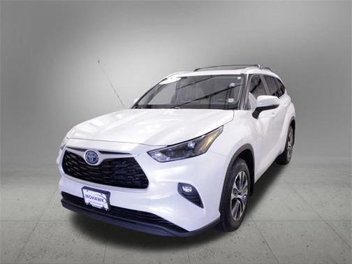 2023 Toyota Highlander Hybrid XLE