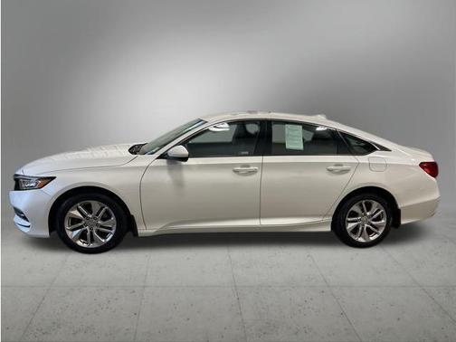 Platinum White Pearl 2019 Honda Accord LX