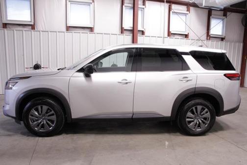 2024 Nissan Pathfinder S 4WD