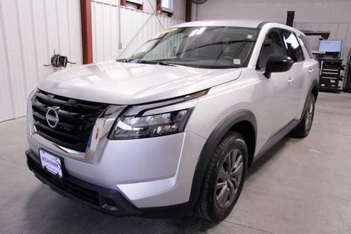 2024 Nissan Pathfinder S 4WD