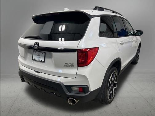 Platinum White Pearl 2022 Honda Passport AWD Elite
