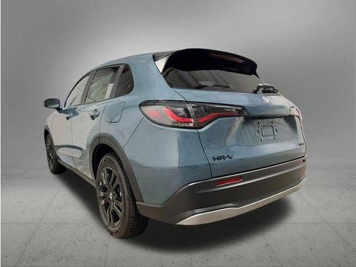 Nordic Forest Pearl 2027 Honda HR-V Sport