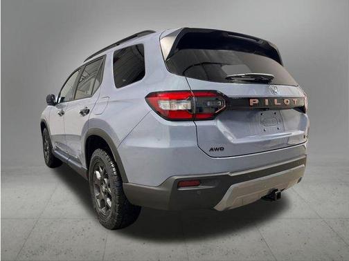 Gray 2026 Honda Pilot TrailSport