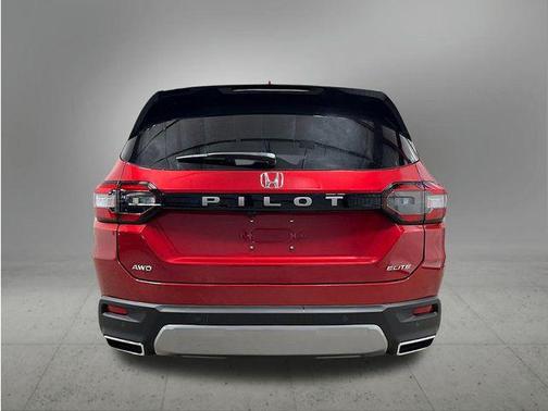 Radiant Red Metallic II 2026 Honda Pilot Elite