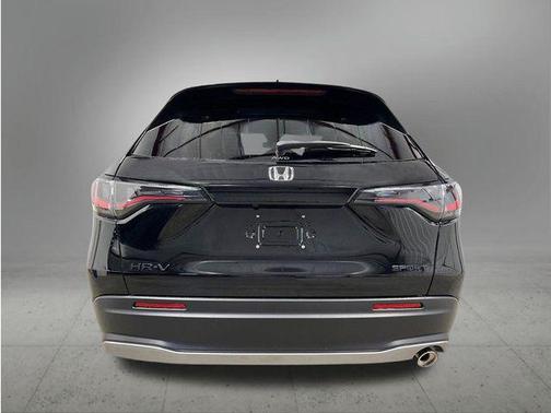 Crystal Black Pearl 2027 Honda HR-V Sport
