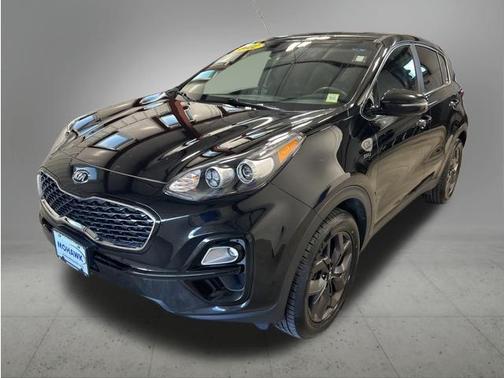 Black Cherry Pearl 2022 Kia Sportage LX