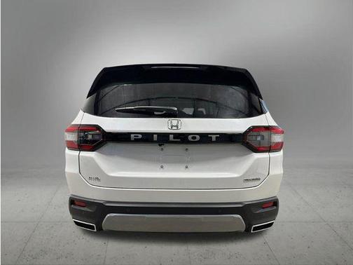 White 2026 Honda Pilot Touring 8-Passenger