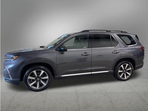 Modern Steel Metallic 2023 Honda Pilot AWD Elite