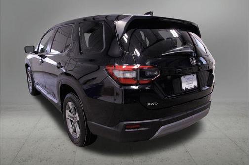 Crystal Black Pearl 2023 Honda Pilot AWD EX-L 7 Passenger
