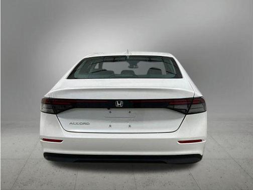 2025 Honda Accord LX 1.5T