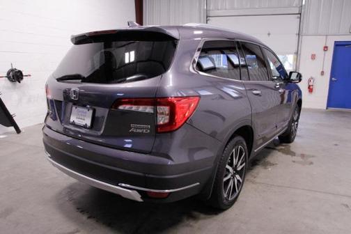 2022 Honda Pilot Touring 8-Passenger