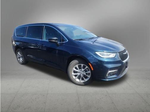 Fathom Blue Pearlcoat 2025 Chrysler Pacifica L