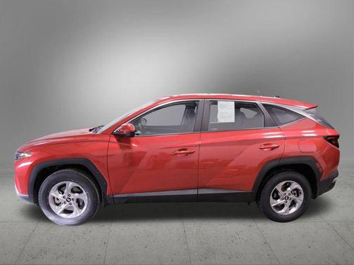2023 Hyundai TUCSON SE