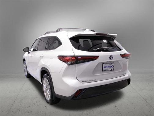 2023 Toyota Highlander Hybrid Limited