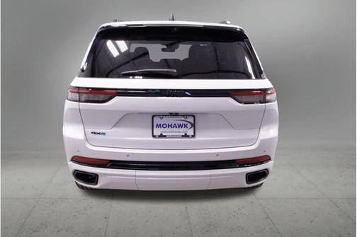 2024 Jeep Grand Cherokee 4xe Anniversary Edition