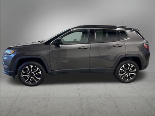 Granite Crystal Metallic Clearcoat 2023 Jeep Compass Limited