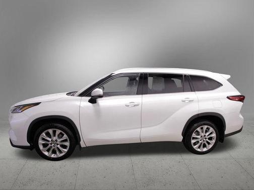 2022 Toyota Highlander Limited