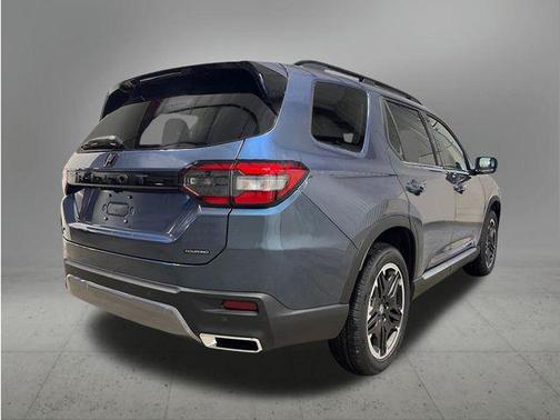 2026 Honda Pilot Touring 8-Passenger