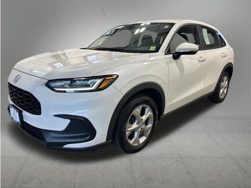 Platinum White Pearl 2023 Honda HR-V LX