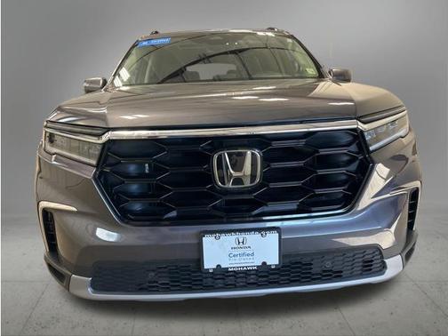 2023 Honda Pilot Touring 8-Passenger