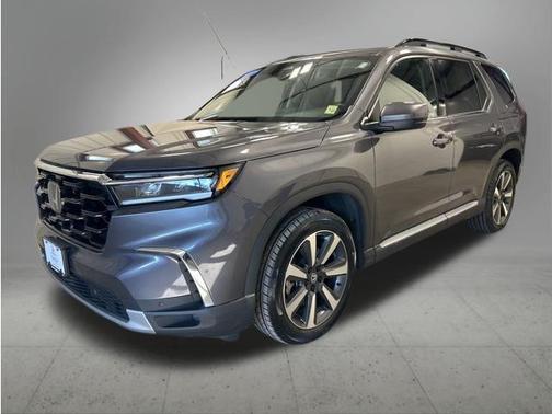 2023 Honda Pilot Touring 8-Passenger