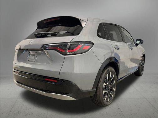 Urban Gray Pearl 2027 Honda HR-V EX-L