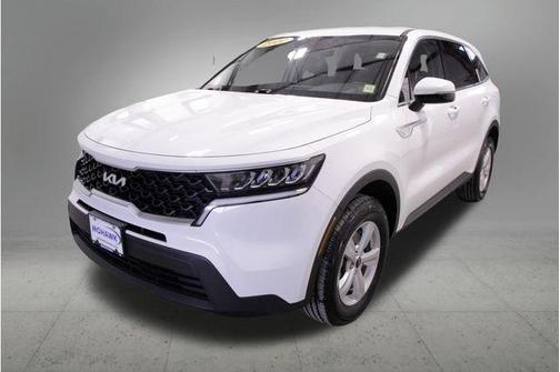 2022 Kia Sorento LX