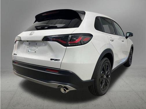 White 2027 Honda HR-V Sport