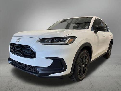 White 2027 Honda HR-V Sport