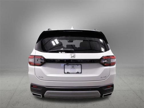 2023 Honda Pilot AWD Elite