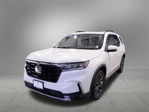 2023 Honda Pilot AWD Elite
