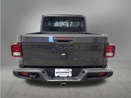 Granite Crystal Metallic Clearcoat 2023 Jeep Gladiator Sport