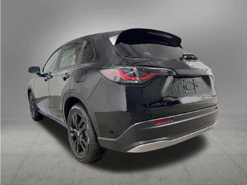 Crystal Black Pearl 2027 Honda HR-V Sport AWD