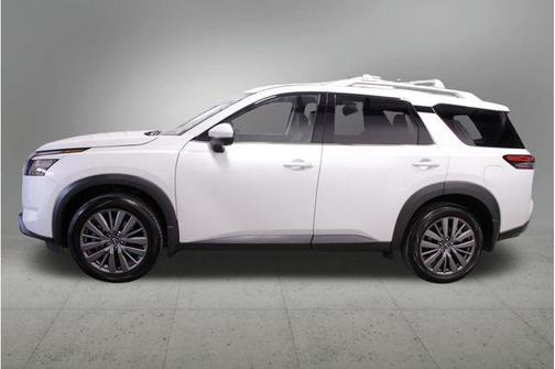 2025 Nissan Pathfinder SL 4WD