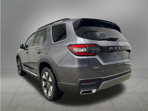 Gray 2026 Honda Pilot Elite