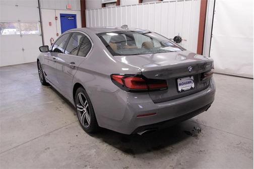 2022 BMW 530 i xDrive