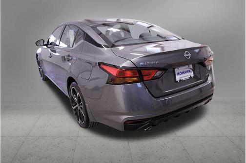 2024 Nissan Altima SR Intelligent AWD