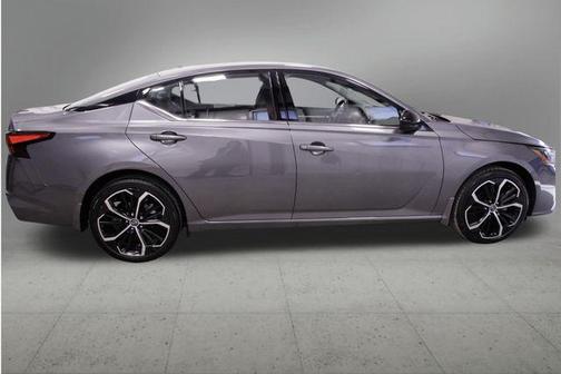 2024 Nissan Altima SR Intelligent AWD