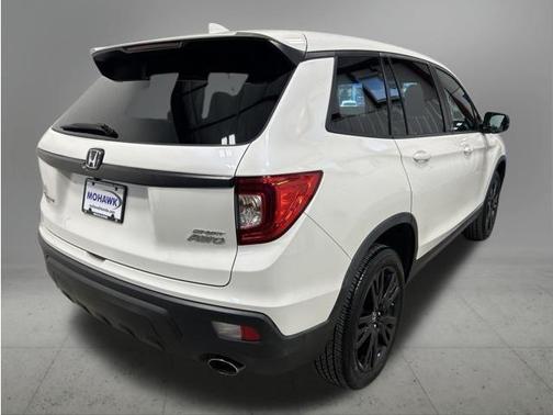 White Diamond Pearl 2019 Honda Passport Sport