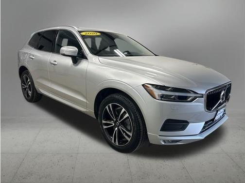 2020 Volvo XC60 T6 Momentum