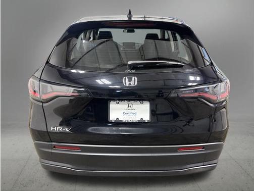 Crystal Black Pearl 2024 Honda HR-V LX