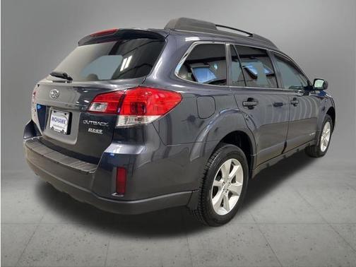 Graphite Gray Metallic 2013 Subaru Outback 2.5i Premium